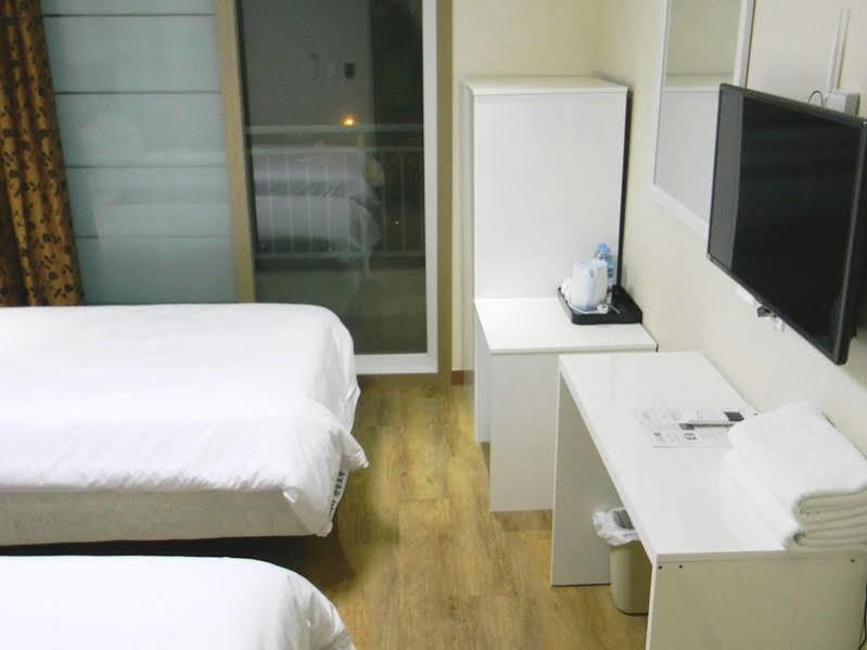 Sims Hotel Jeju Exteriör bild